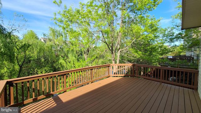 45512 LAKEMONT SQ, Sterling, VA 20165