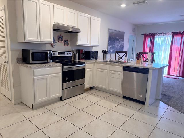 1156 CAMBRIDGE DRIVE, Winter Haven, FL 33881