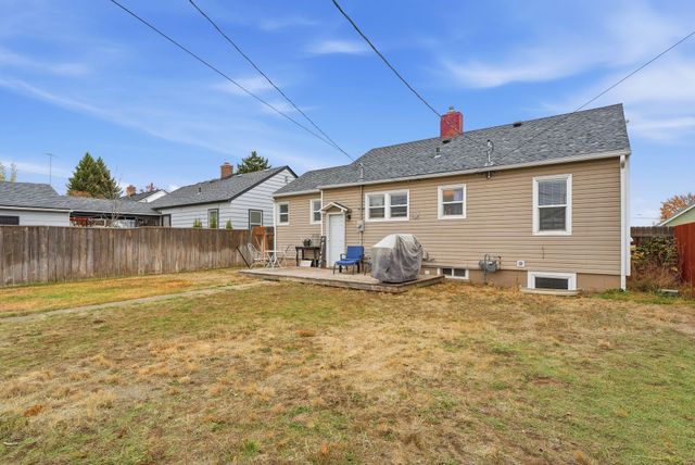 5018 N STEVENS St, Spokane, WA 99205