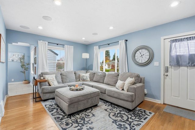 5018 N STEVENS St, Spokane, WA 99205