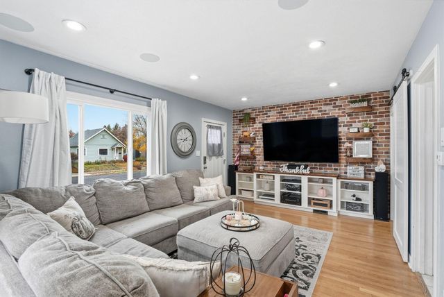 5018 N STEVENS St, Spokane, WA 99205