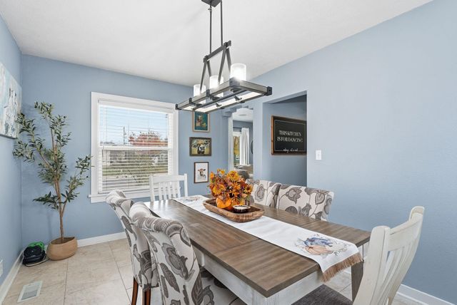 5018 N STEVENS St, Spokane, WA 99205