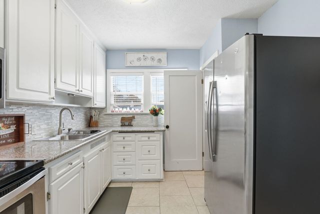 5018 N STEVENS St, Spokane, WA 99205