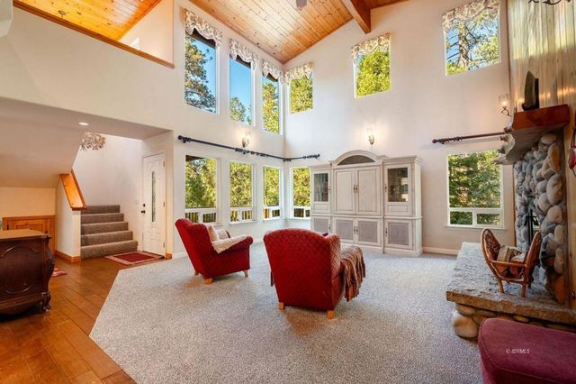 25262 Deer Path Road, Idyllwild, CA 92549