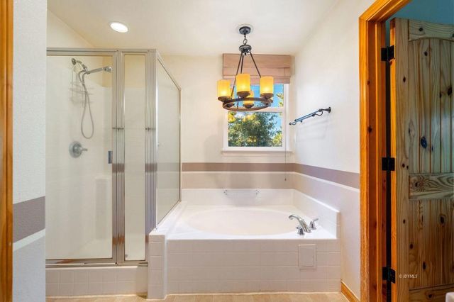 25262 Deer Path Road, Idyllwild, CA 92549