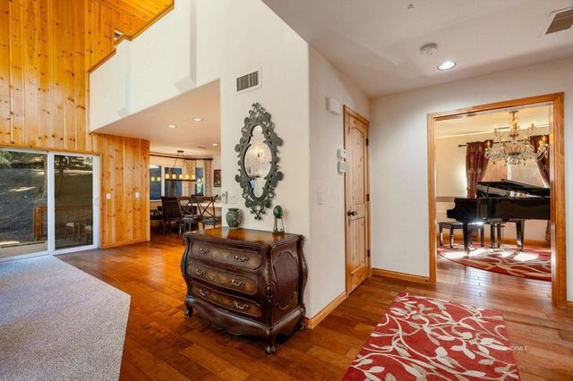 25262 Deer Path Road, Idyllwild, CA 92549