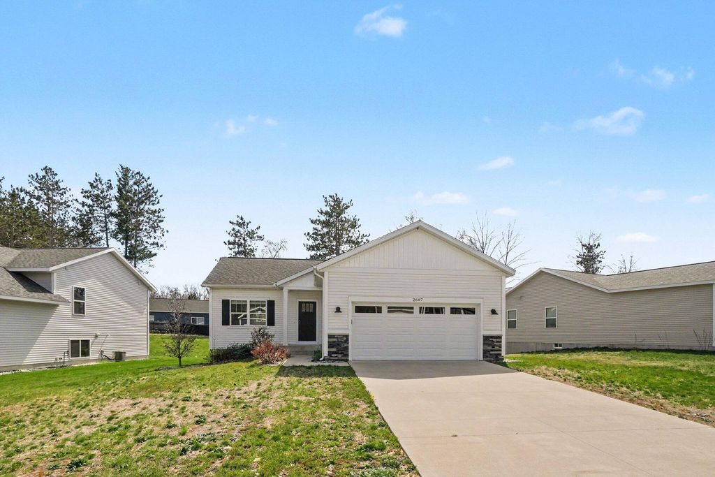 2647 Eagle Ridge, Fruitport Twp, MI 49444