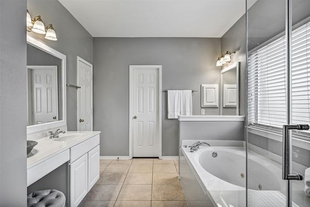 1915 Blue Quail Drive, Friendswood, TX 77546