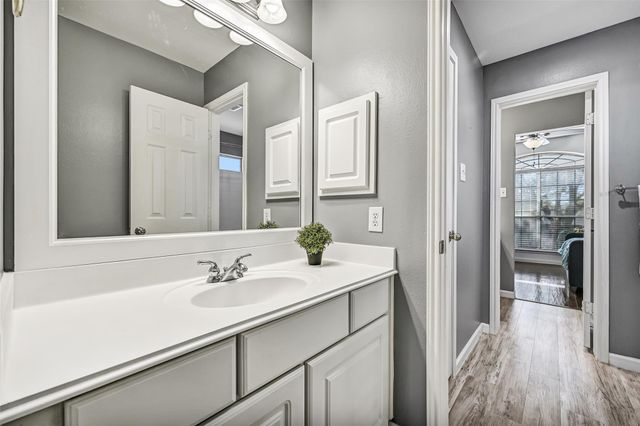 1915 Blue Quail Drive, Friendswood, TX 77546