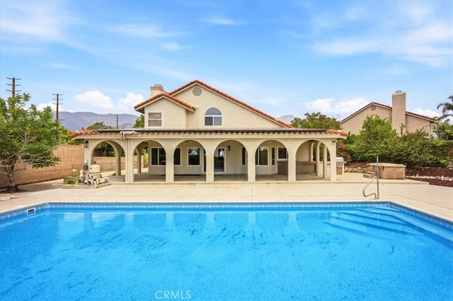 1592 Evergreen, Upland, CA 91784