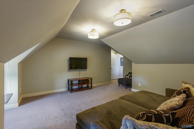 2901 Honors Row SE, Owens Cross Roads, AL 35763