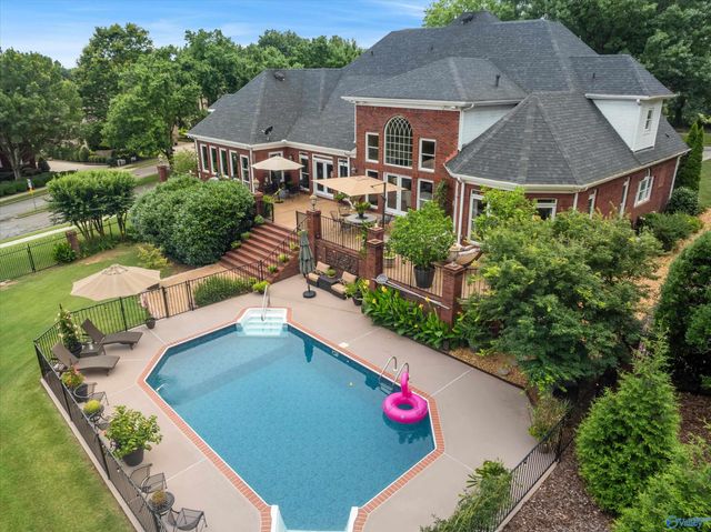 2901 Honors Row SE, Owens Cross Roads, AL 35763