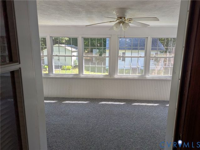 10409 Old Courtney Rd, Glen Allen, VA 23060