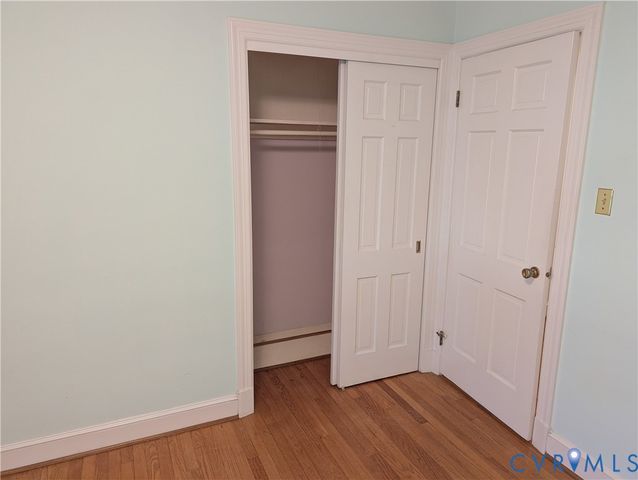 10409 Old Courtney Rd, Glen Allen, VA 23060