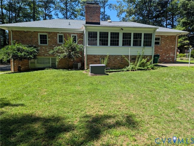 10409 Old Courtney Rd, Glen Allen, VA 23060
