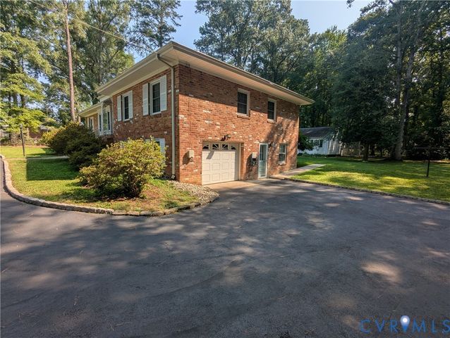 10409 Old Courtney Rd, Glen Allen, VA 23060