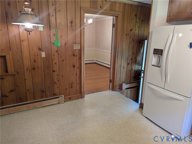 10409 Old Courtney Rd, Glen Allen, VA 23060