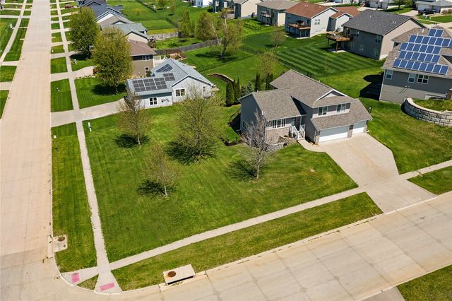 512 Jackson Street, Tiffin, IA 52340