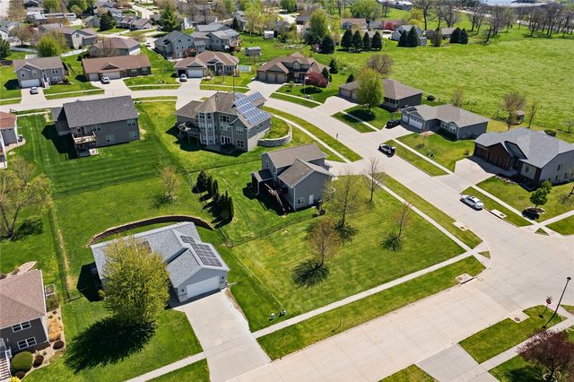 512 Jackson Street, Tiffin, IA 52340