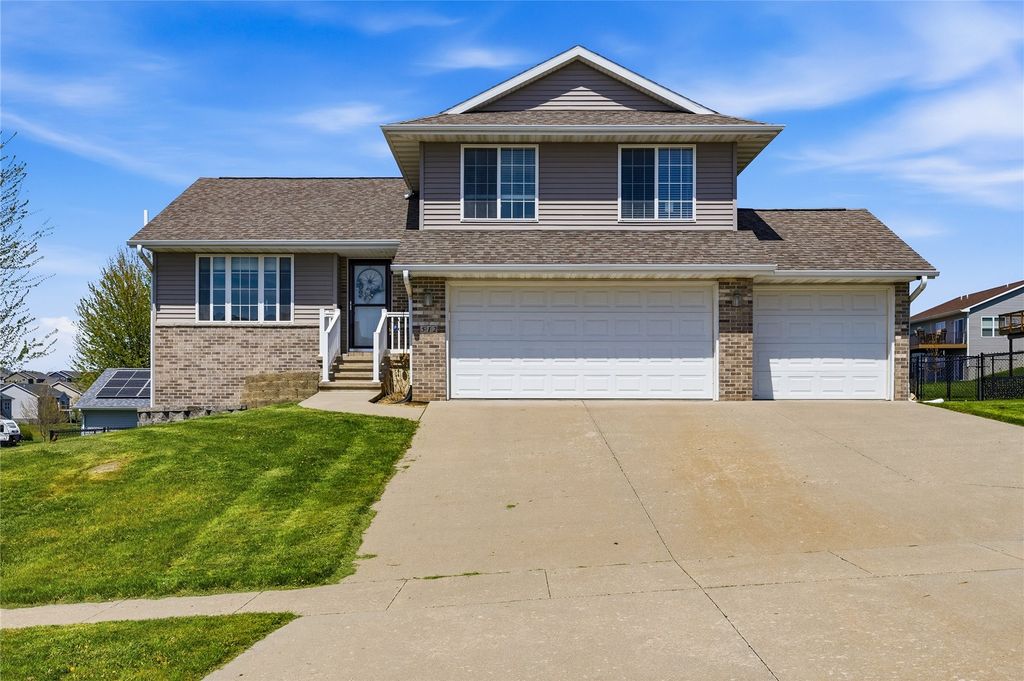 512 Jackson Street, Tiffin, IA 52340