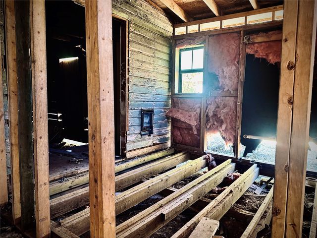 2250 W Kaufman Street, Paris, TX 75460