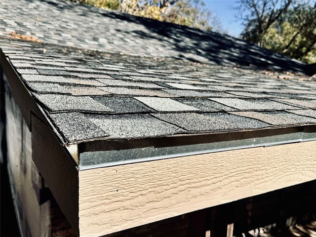 2250 W Kaufman Street, Paris, TX 75460