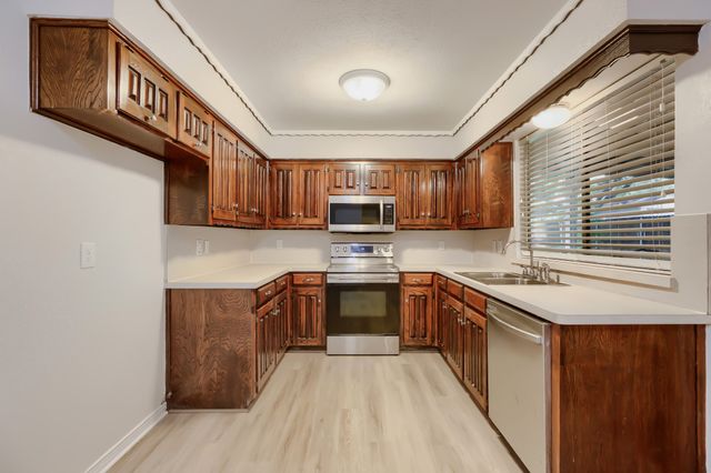 937 Birchwood Drive, Lancaster, TX 75146