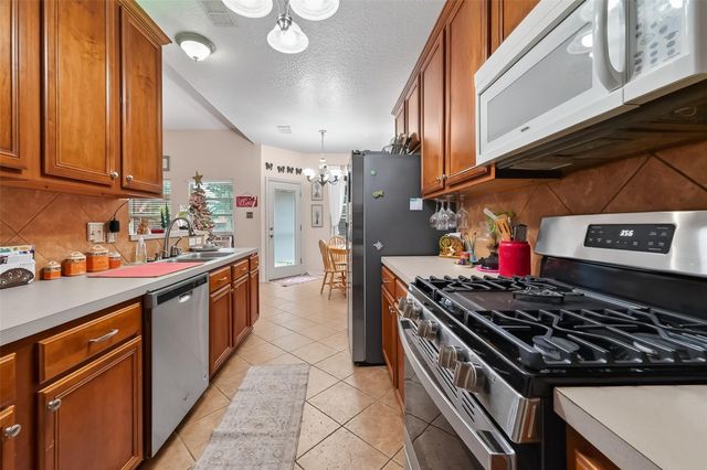 237 Mesa View, Conroe, TX 77316