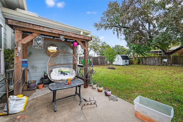 237 Mesa View, Conroe, TX 77316