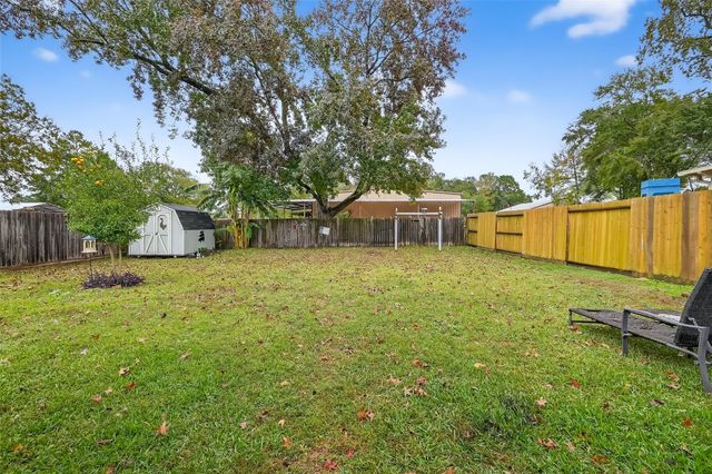 237 Mesa View, Conroe, TX 77316