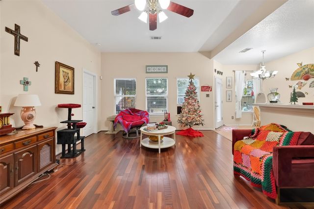 237 Mesa View, Conroe, TX 77316