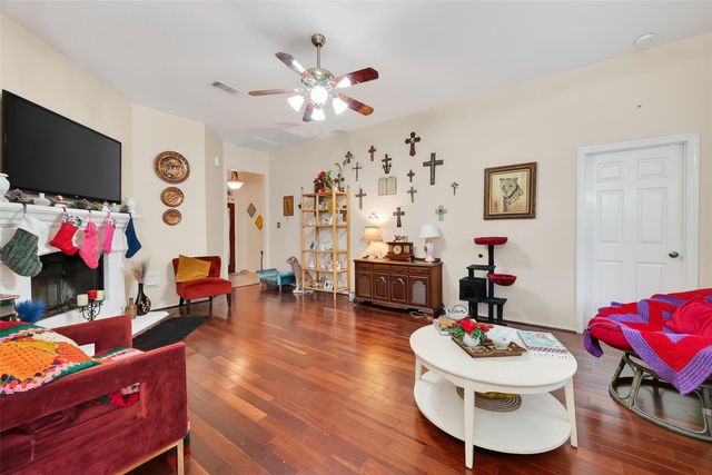 237 Mesa View, Conroe, TX 77316