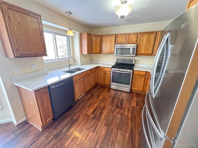 47546 Belmont Drive, Van Buren Charter Township, MI 48111