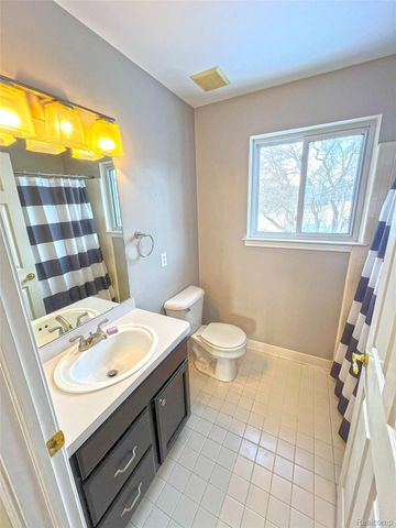 47546 Belmont Drive, Van Buren Charter Township, MI 48111