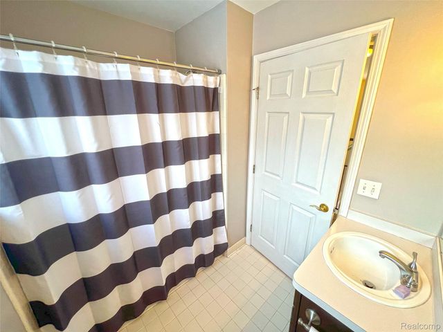 47546 Belmont Drive, Van Buren Charter Township, MI 48111