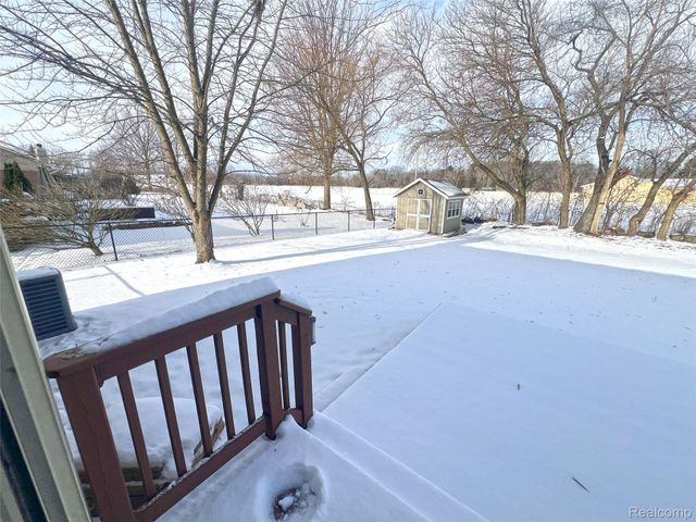 47546 Belmont Drive, Van Buren Charter Township, MI 48111