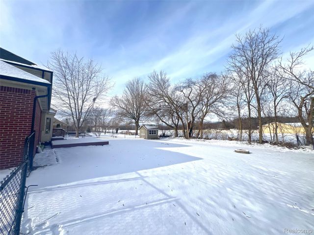 47546 Belmont Drive, Van Buren Charter Township, MI 48111
