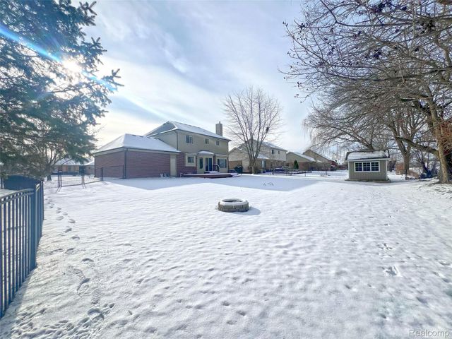 47546 Belmont Drive, Van Buren Charter Township, MI 48111