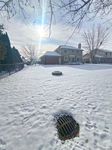 47546 Belmont Drive, Van Buren Charter Township, MI 48111