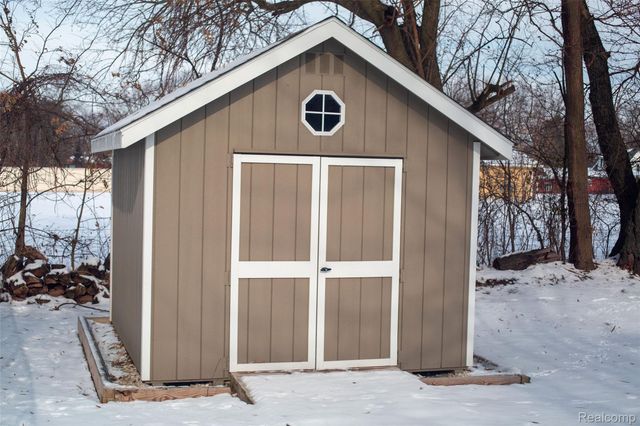 47546 Belmont Drive, Van Buren Charter Township, MI 48111