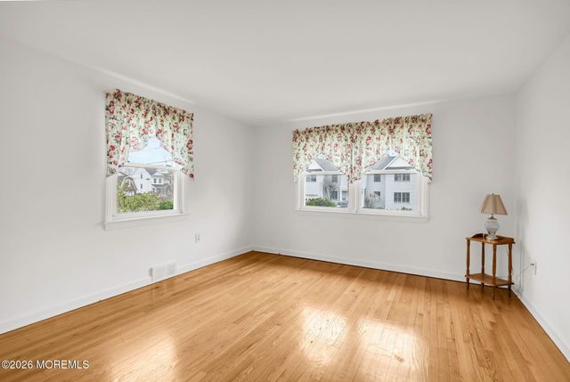 1 Riverview Avenue, Rumson, NJ 07760