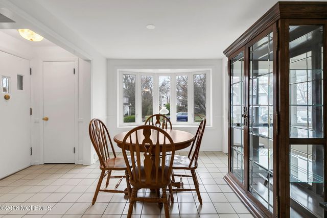 1 Riverview Avenue, Rumson, NJ 07760