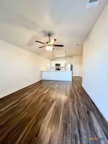 110 Dolphin Drive A, Temple, TX 76501
