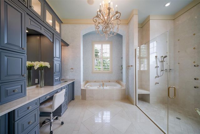 522 BAYVIEW DRIVE, Bradenton Beach, FL 34217