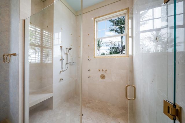 522 BAYVIEW DRIVE, Bradenton Beach, FL 34217