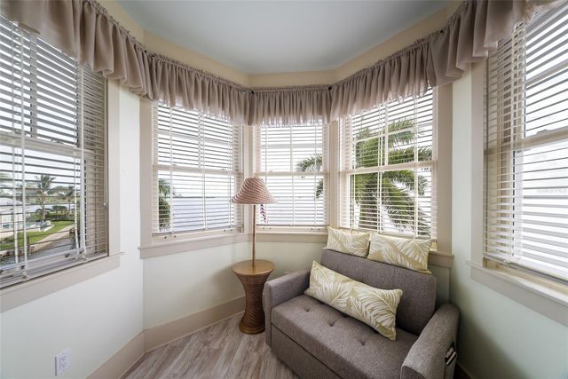 522 BAYVIEW DRIVE, Bradenton Beach, FL 34217