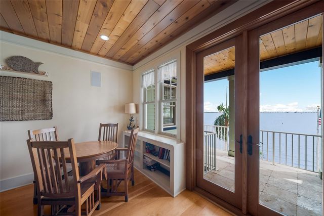 522 BAYVIEW DRIVE, Bradenton Beach, FL 34217
