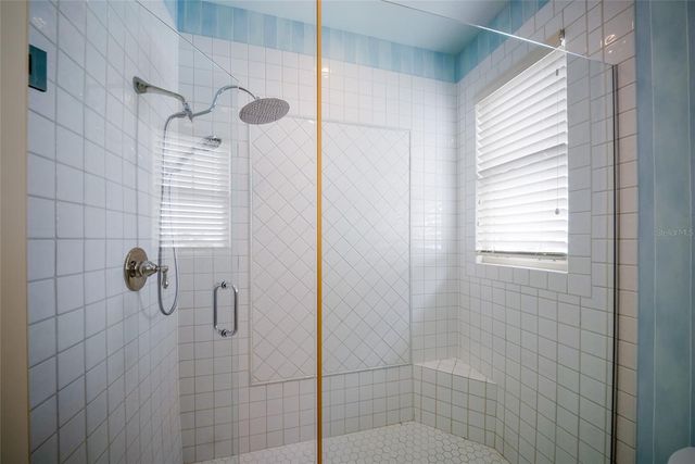522 BAYVIEW DRIVE, Bradenton Beach, FL 34217