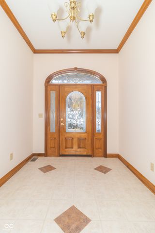 4053 S Village Row, New Palestine, IN 46163