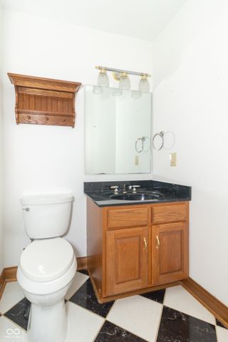 4053 S Village Row, New Palestine, IN 46163